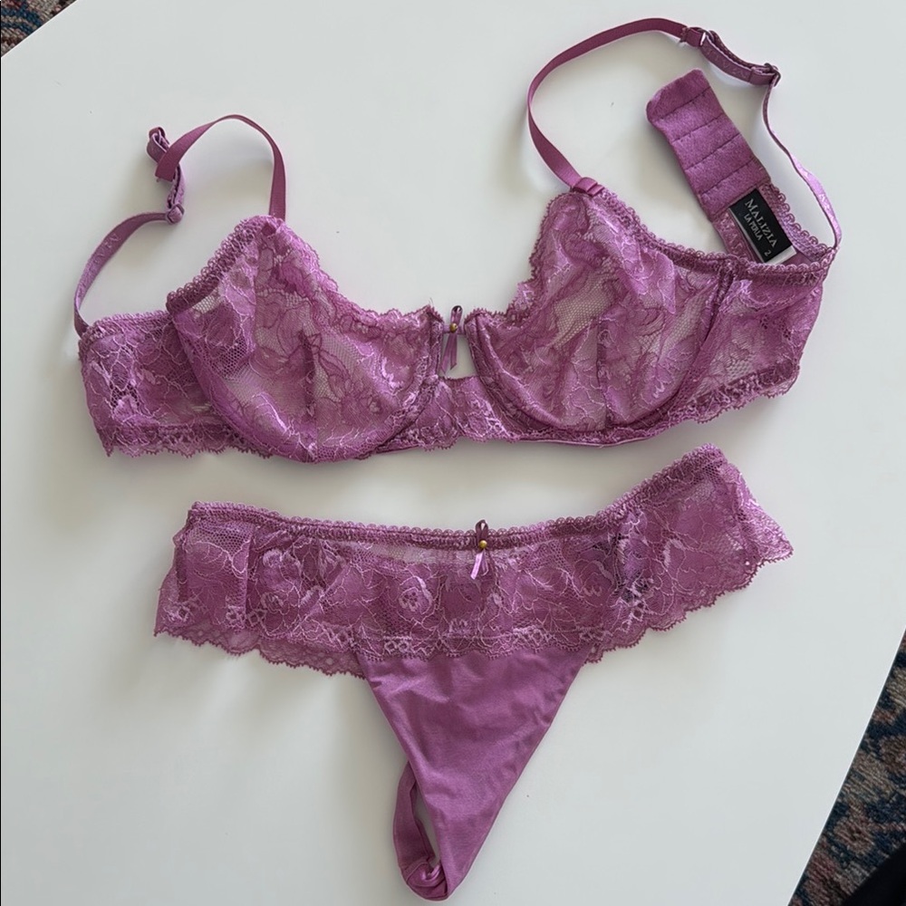 Malizia by La Perla Lace Underwire Bra and Panty Set - Purple
